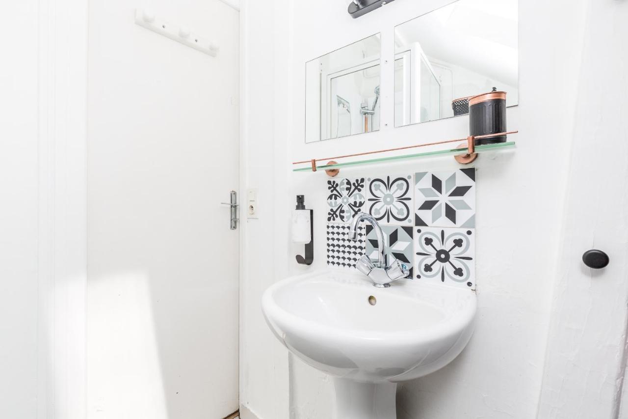 باريس Tinyhouse Inn Saint-Germain-Des-Pres المظهر الخارجي الصورة
